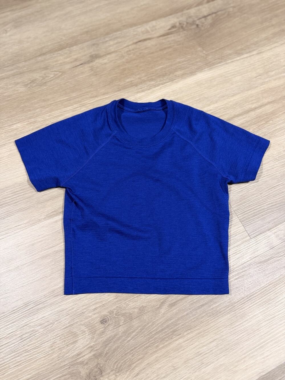 Lululemon Swiftly Tech Cropped Short Sleeve Shirt Womens Size 2 Blue Crop Tee